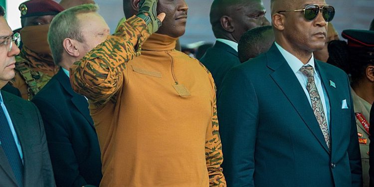 GguDCTBXAAASRbo-750x375