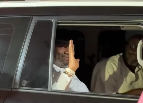 Ga-Mantse-dis-557x400