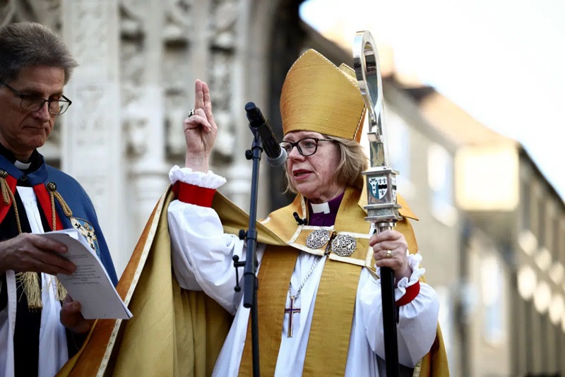 Archbishop Sarah Mullally