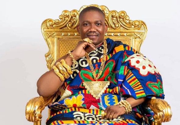 Photo_of_the_chief_of_Akropong