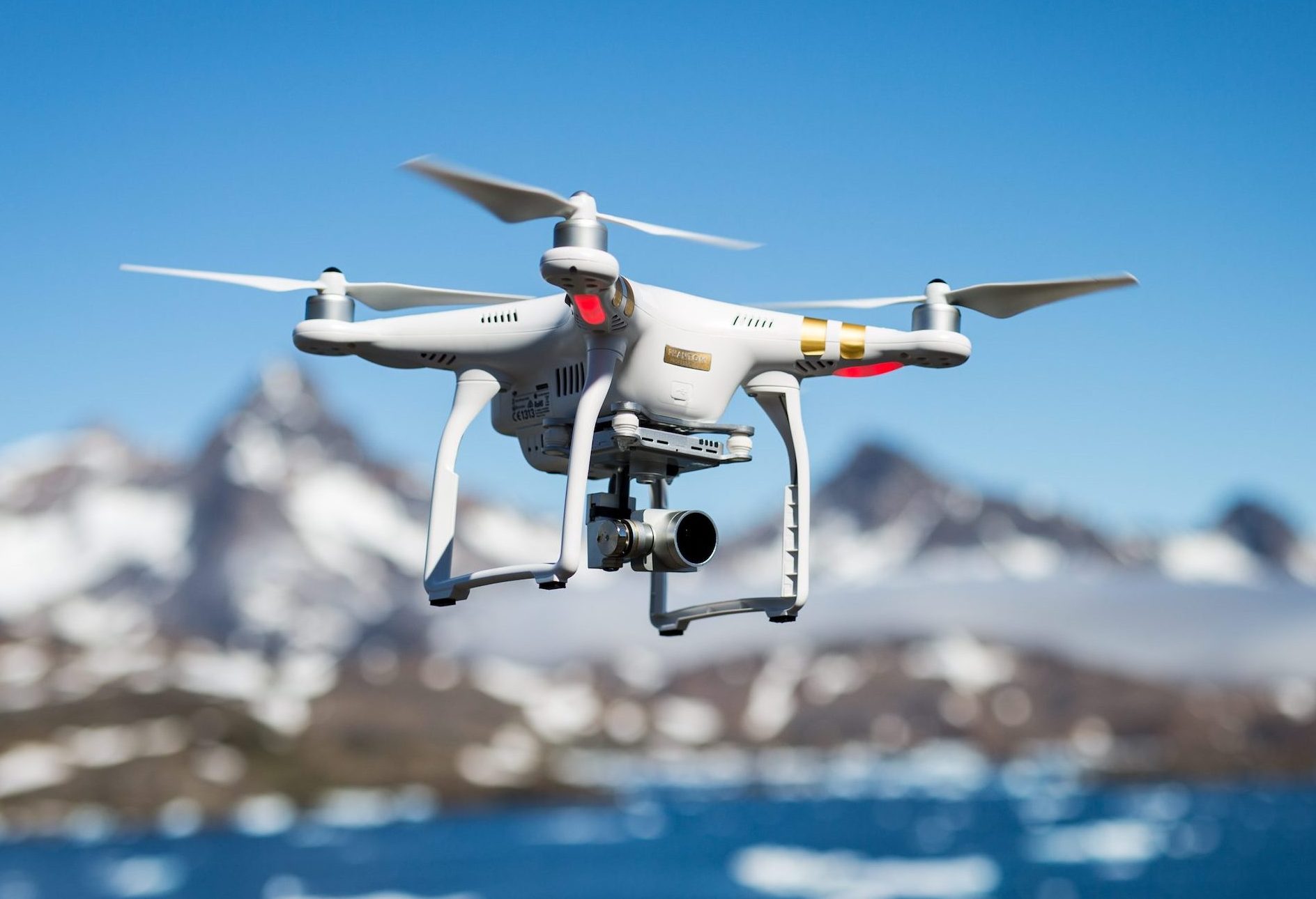aningaaq-_-drone3-e1505397720880 (1)