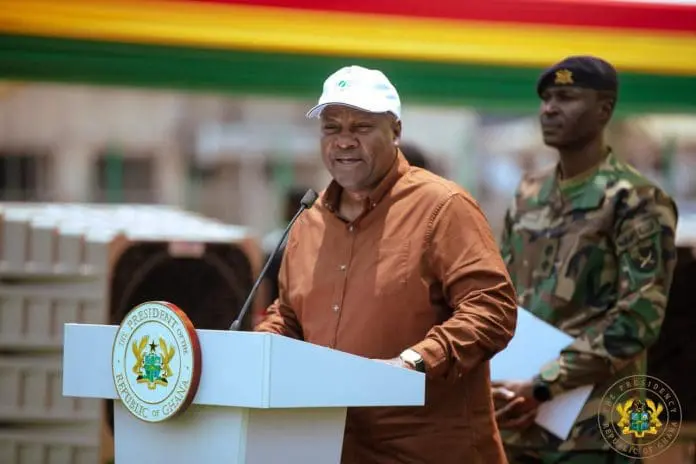 President-John-Dramani-Mahama-696x464-1
